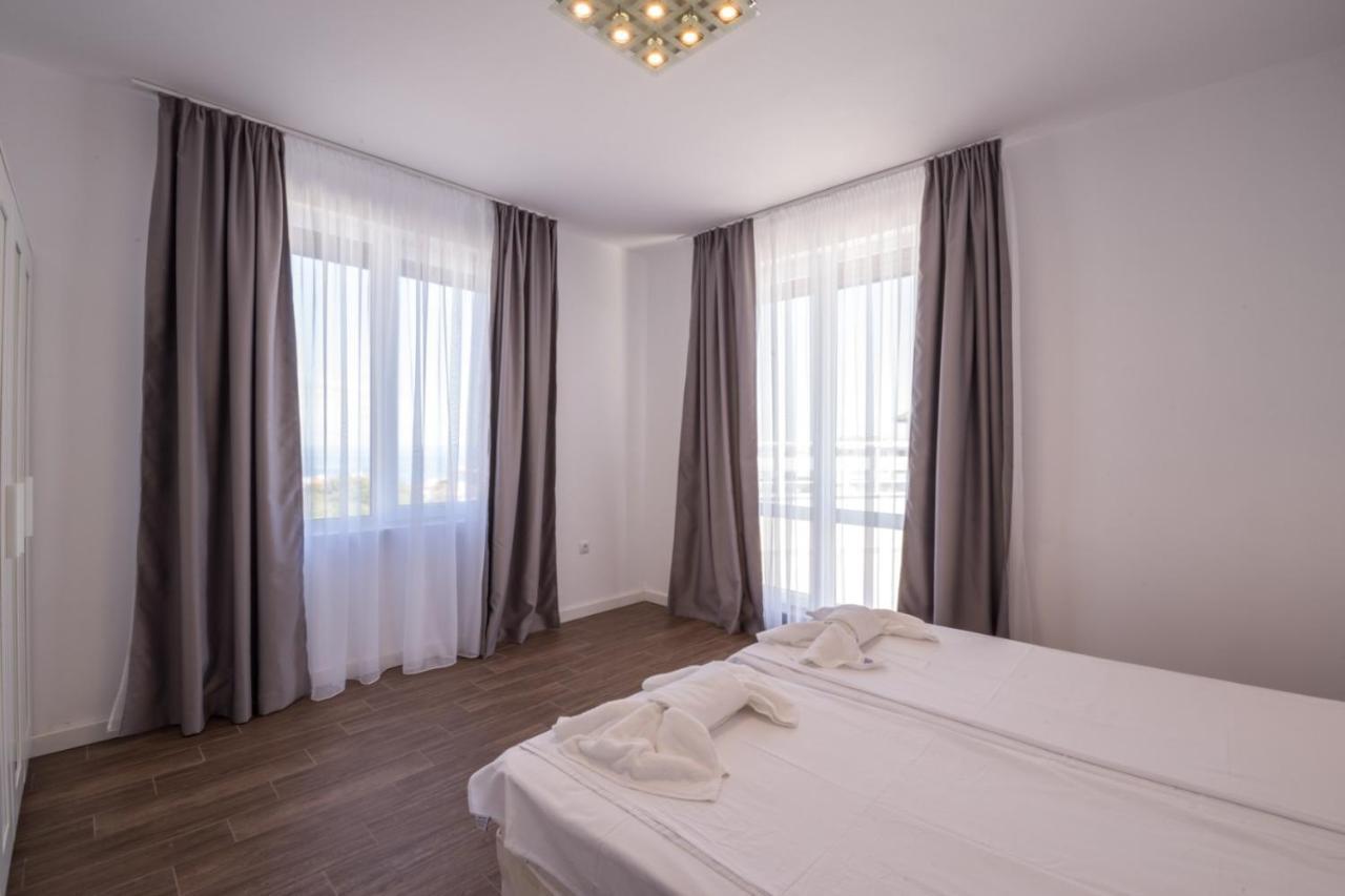Salia Apartment *